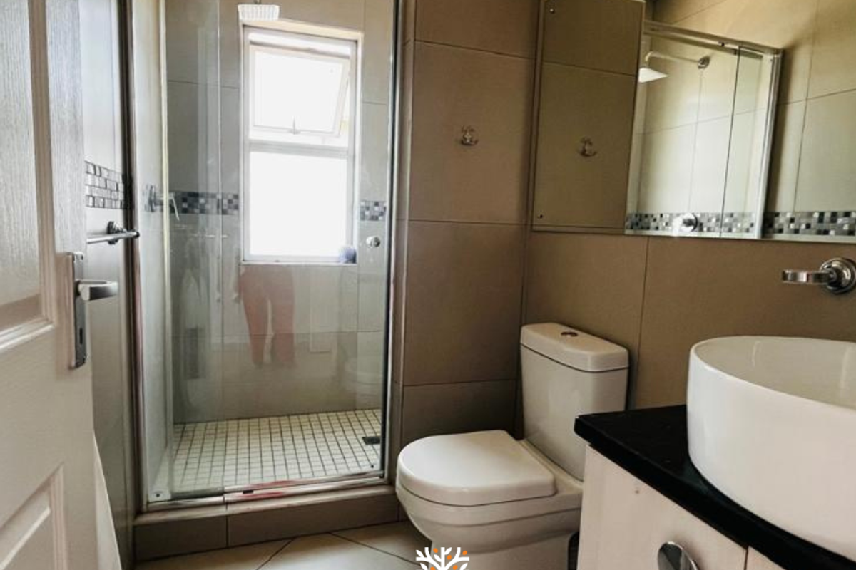 Family Home For Sale | Elisenheim | N$2 925 000 - Photo 4