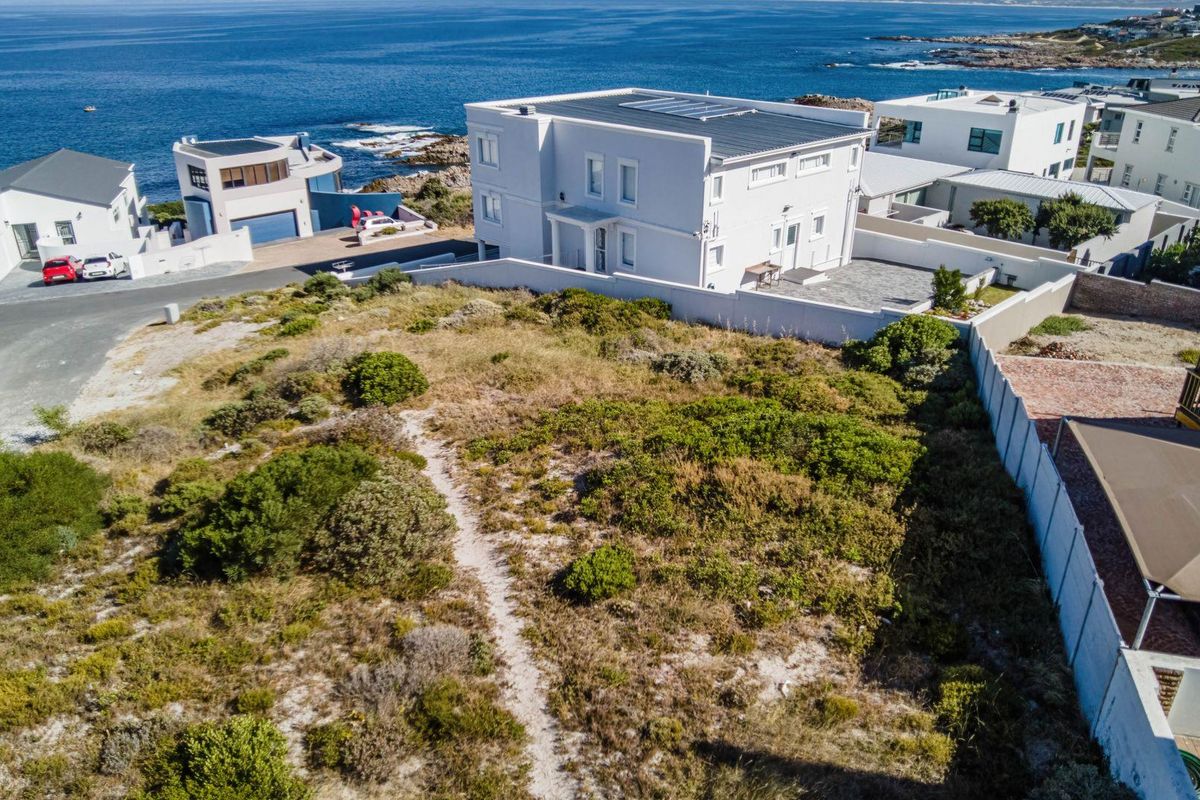Perfectly Positioned Perlemoenbaai Plot - Photo 3