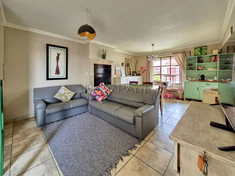 Fairway Estates, Walvis Bay:  Unit in Fairway Complex is for Sale - Photo 9