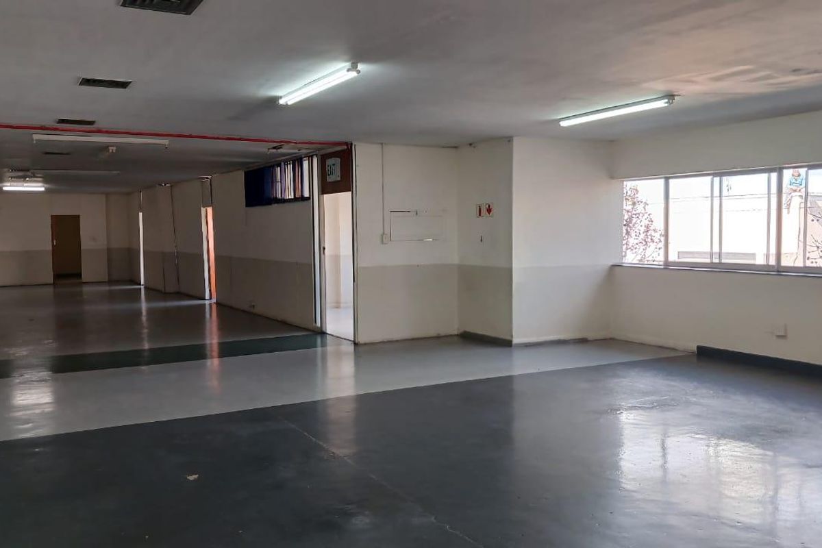 377 sqm commercial space in Claremont - Photo 4