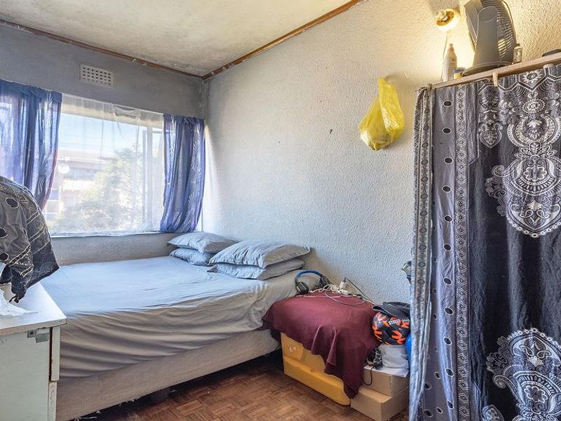 First Floor Apartment with a Balcony in Parow Central - Photo 8