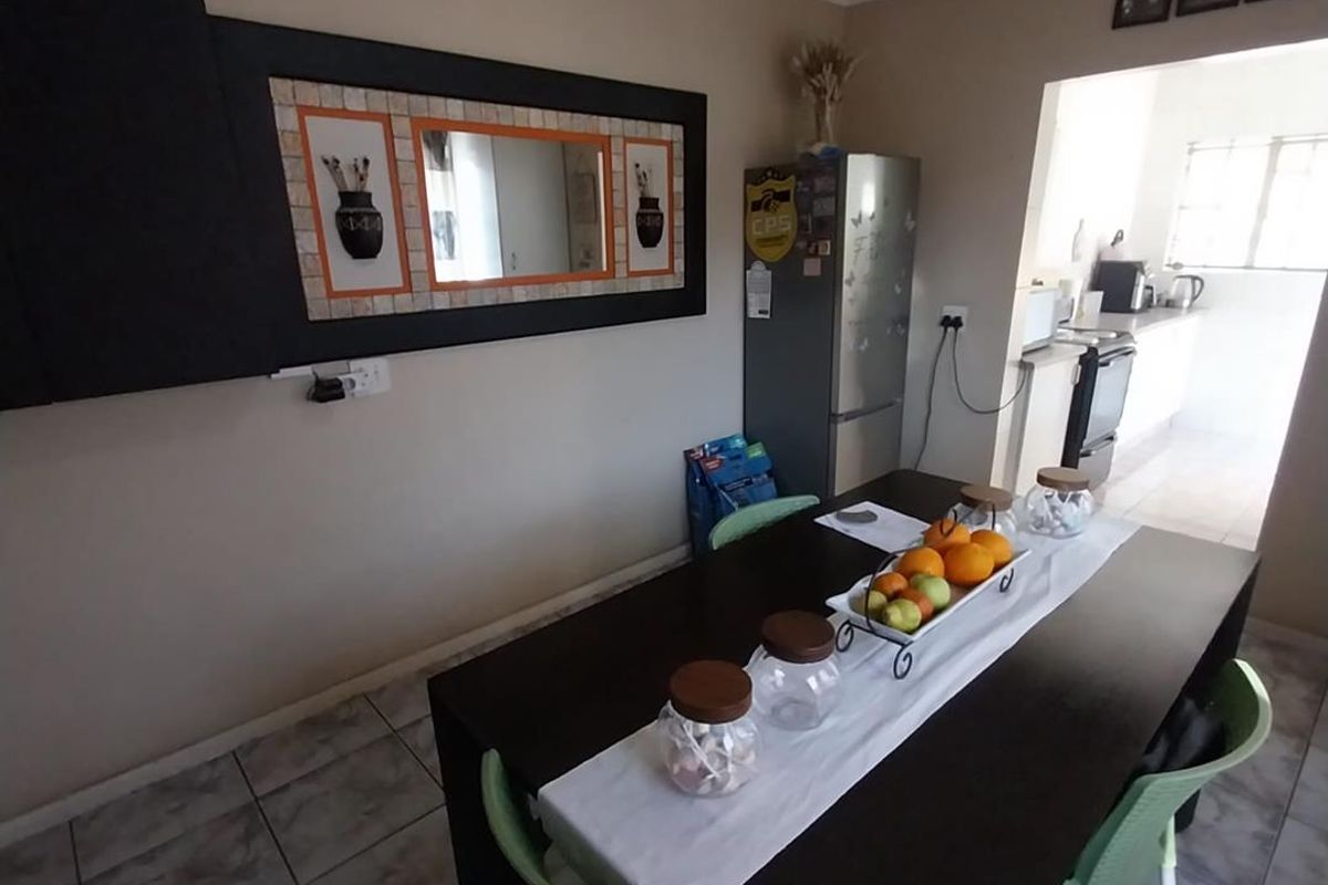 Dual Living: Main House + Self-Contained 2-Bed Flatlet - Photo 4