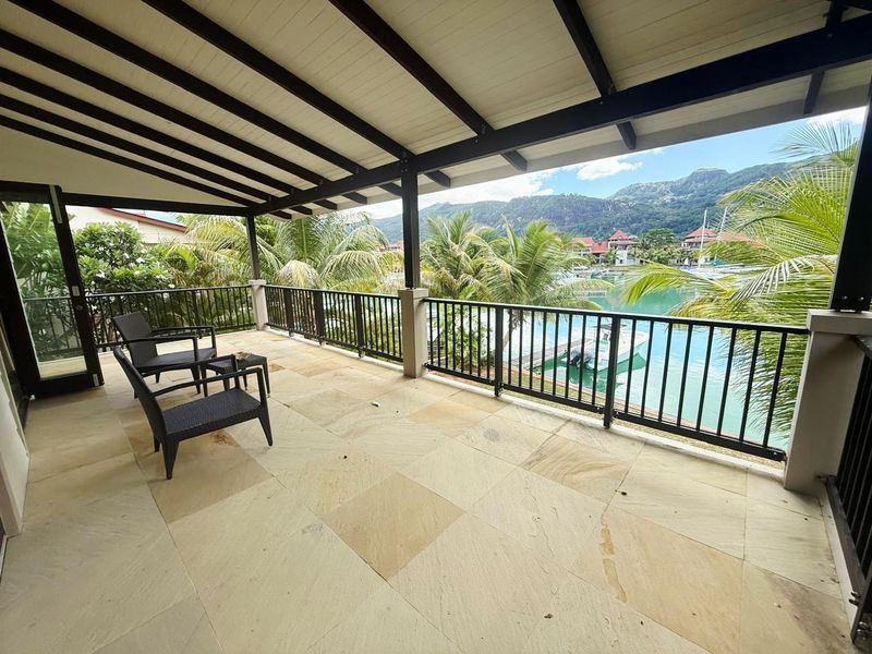 Exceptional free standing Maison - Photo 2