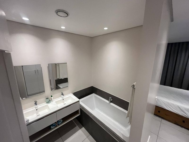 Sandton Gate Living — A Fully Furnished 2-Bed Apartment a Lifestyle at Your Doorstep - Photo 8