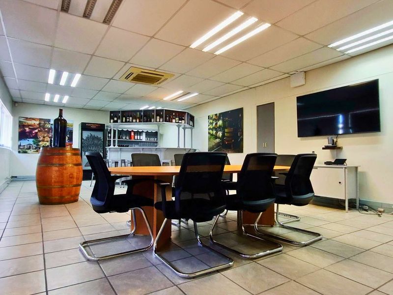 Warehouse To Let in New Germany | 3,301.50m2 | Approx. 12m-13m Internal Height | R95/m2 - Photo 10