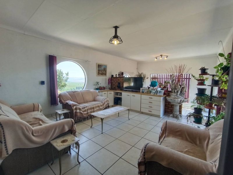 Magnificent unparalleled views meet effortless luxury living - Photo 4