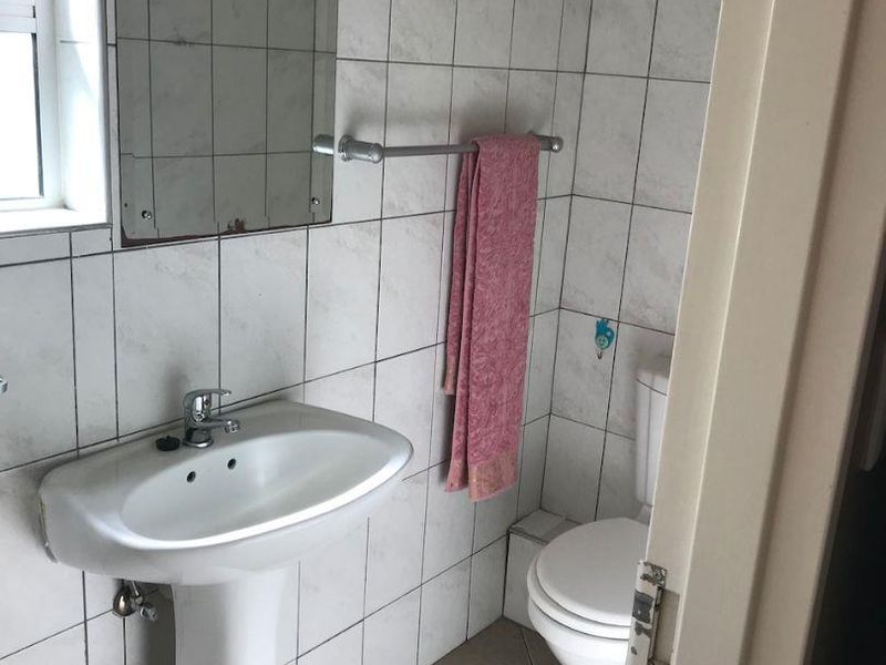 Lock-up-and-go Townhouse in Klein Windhoek FOR RENT - Photo 9