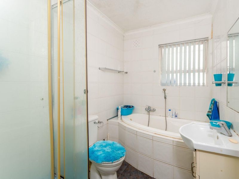 Charming 3-Bedroom Home in a Cul-de-Sac | Great Value & Potential - Photo 10