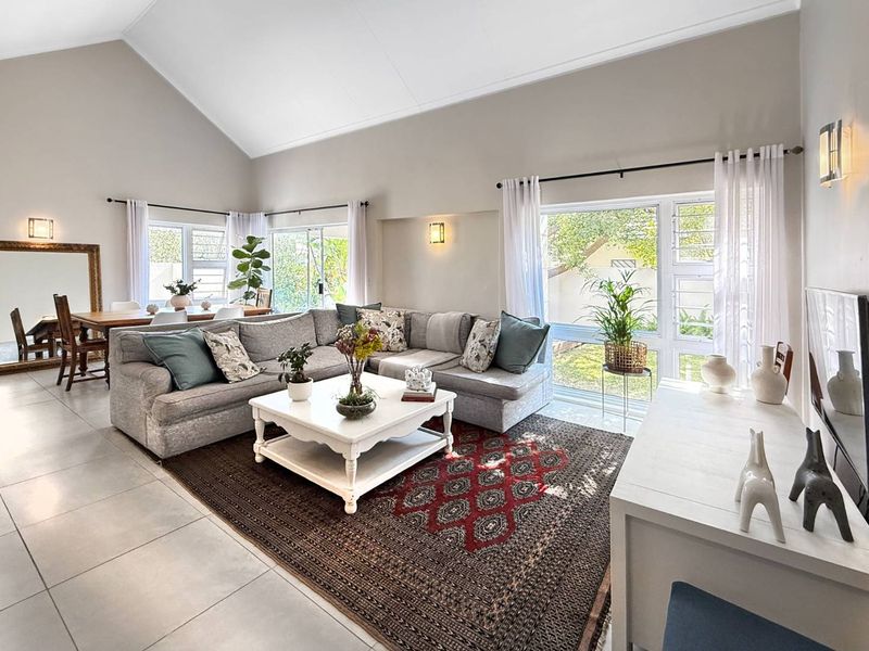 Elegant Family Home in Excellent Estate - Photo 6