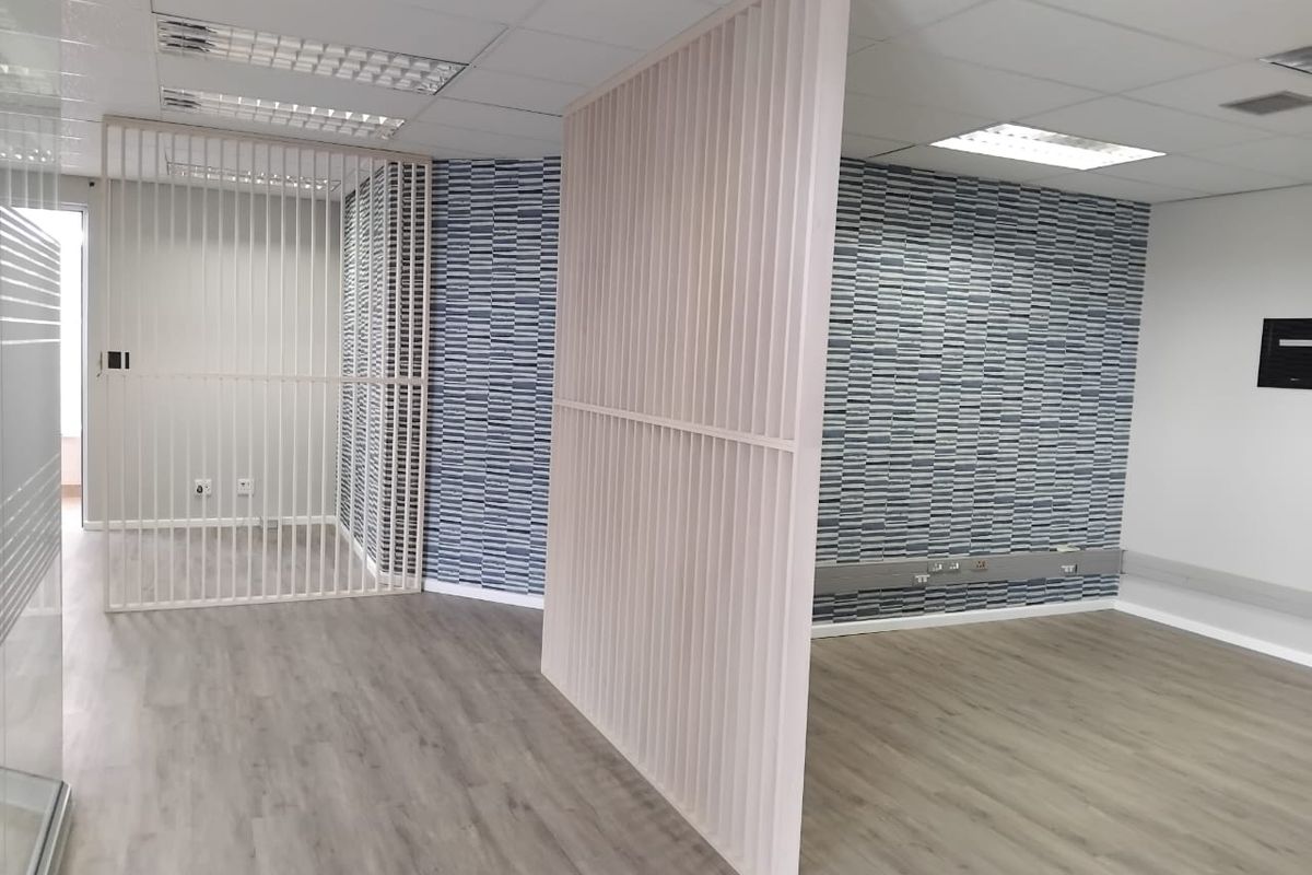 Modern & Spacious Commercial Office Space To Rent - Photo 2