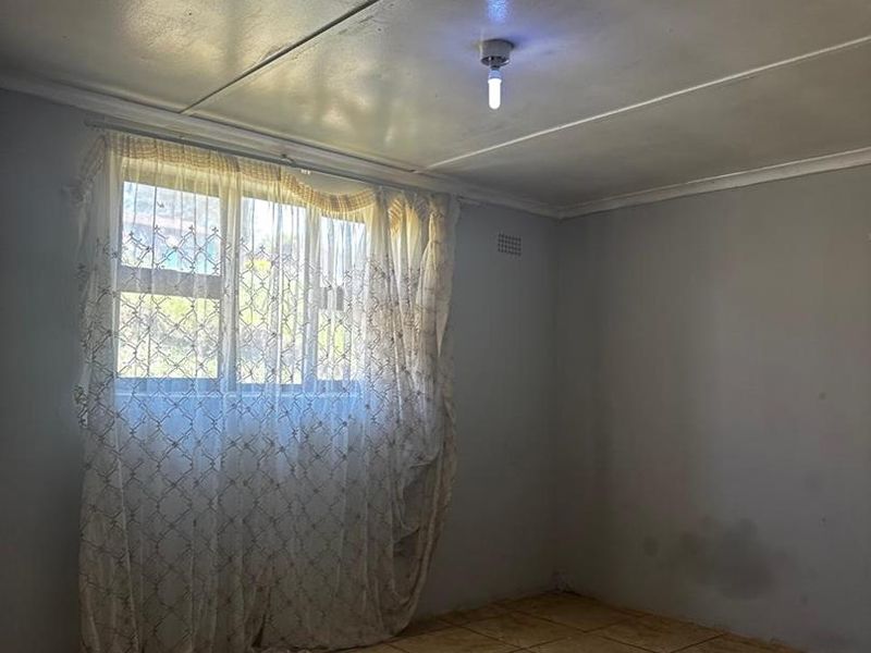 Simple and Functional 2-Bedroom House for Sale - Photo 4