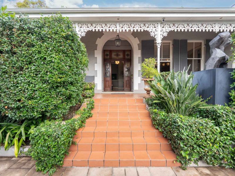 Character-Filled Victorian Family Home - Photo 3