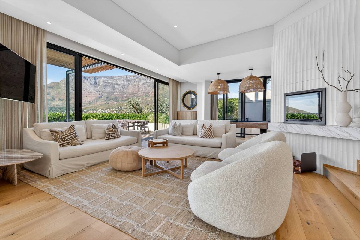 Exceptional Designer Home with Iconic Table Mountain Views - Photo 3