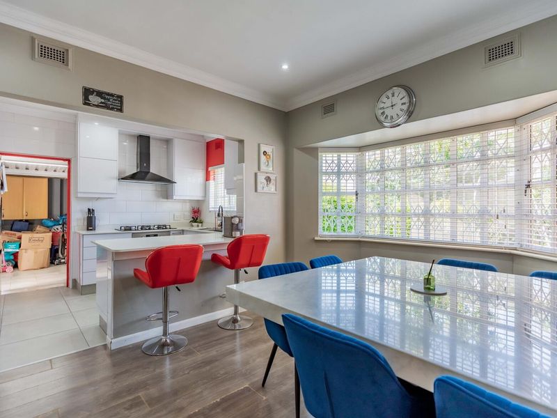 Serene Family Living in the Heart of Gillitts - Photo 9