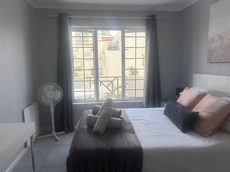 Stunning FURNISHED 2 bedroom apartment in Mont Serrat West Beach - Photo 5