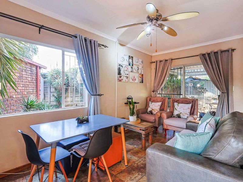 CHARMING TWO-BEDROOM DUET – COMFORTABLE LIVING IN THE HEART OF ELARDUSPARK - Photo 5