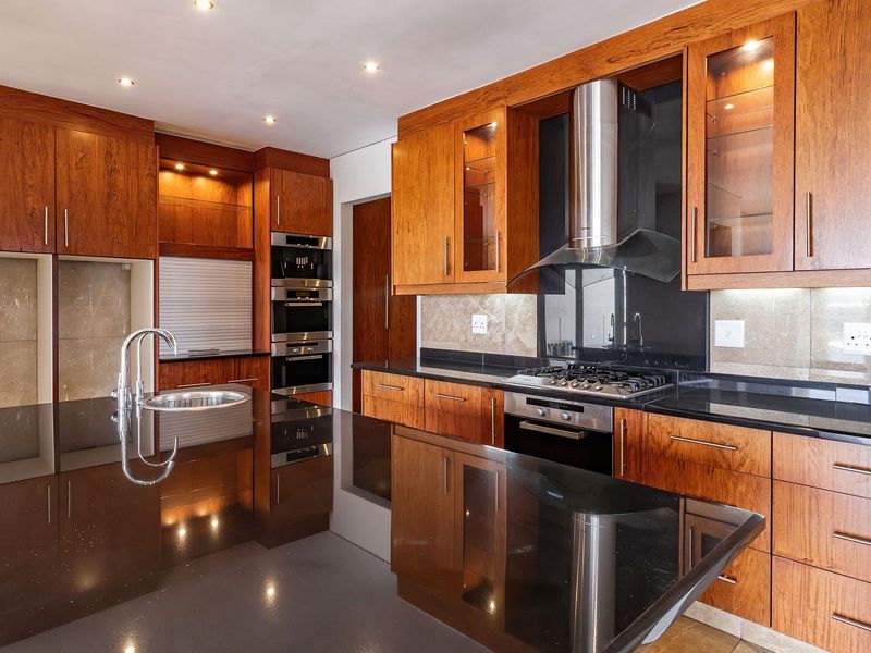 4 Bed Penthouse for Sale in Morningside - Photo 10