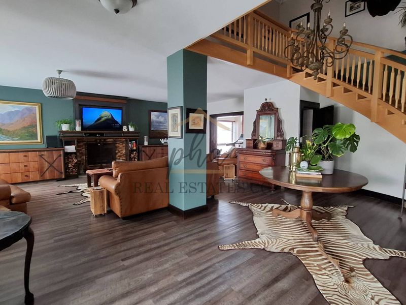 A HOME WHERE SPACE, COMFORT & FAMILY MEMORIES COME TOGETHER! - Photo 5