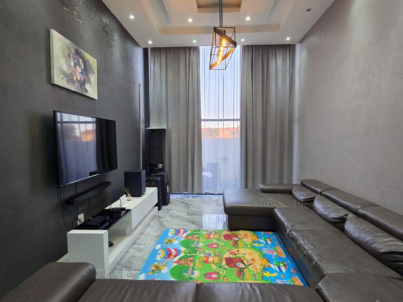 Contemporary Elegance Meets Family Living in the Heart of Rockdale - Photo 3