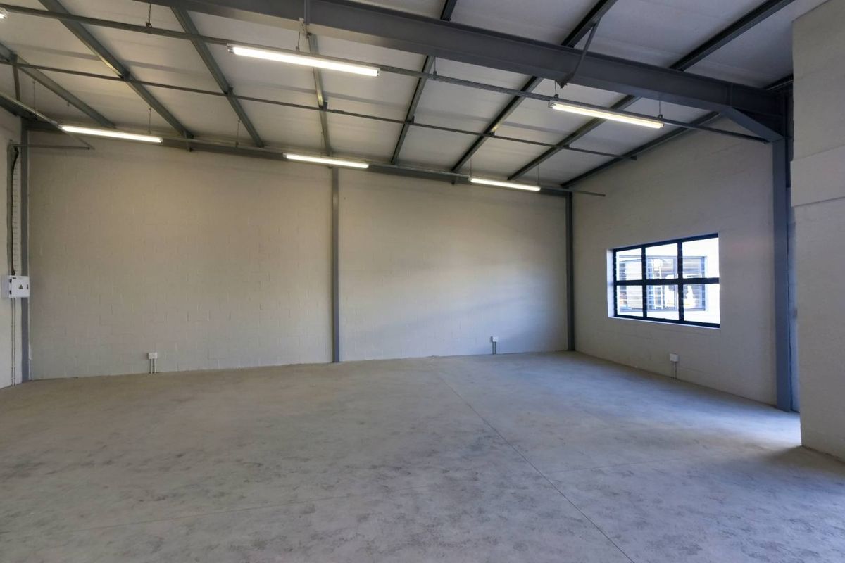 108SQM LIGHT INDUSTRIAL WAREHOUSE TO LET ALONG KOEBERG ROAD - MONTAGUE GARDENS - Photo 5