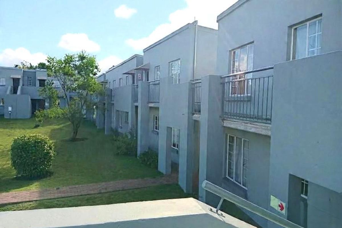 2 Bedroom Apartment for Sale in Brentwood Park, Kempton Park - Photo 2