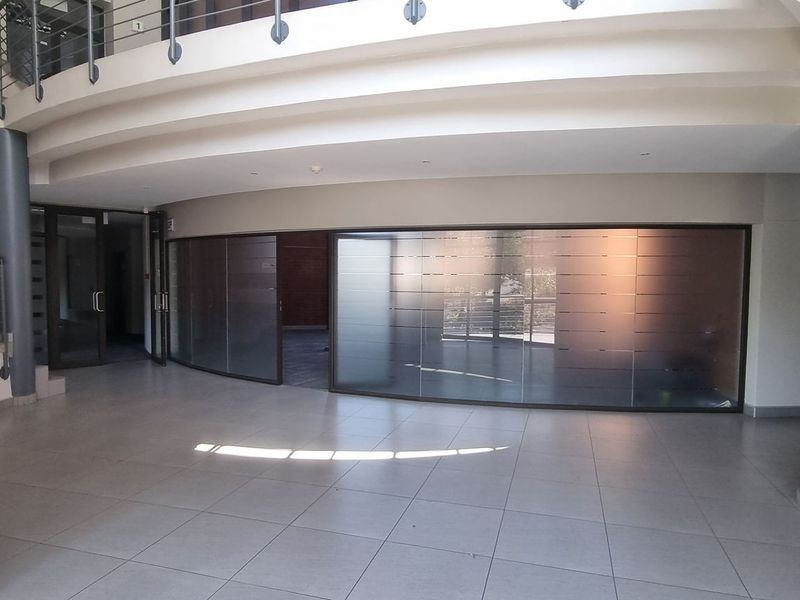 3 229m2 Waterfall Midrand Office/Warehouse Block To Let - Photo 2