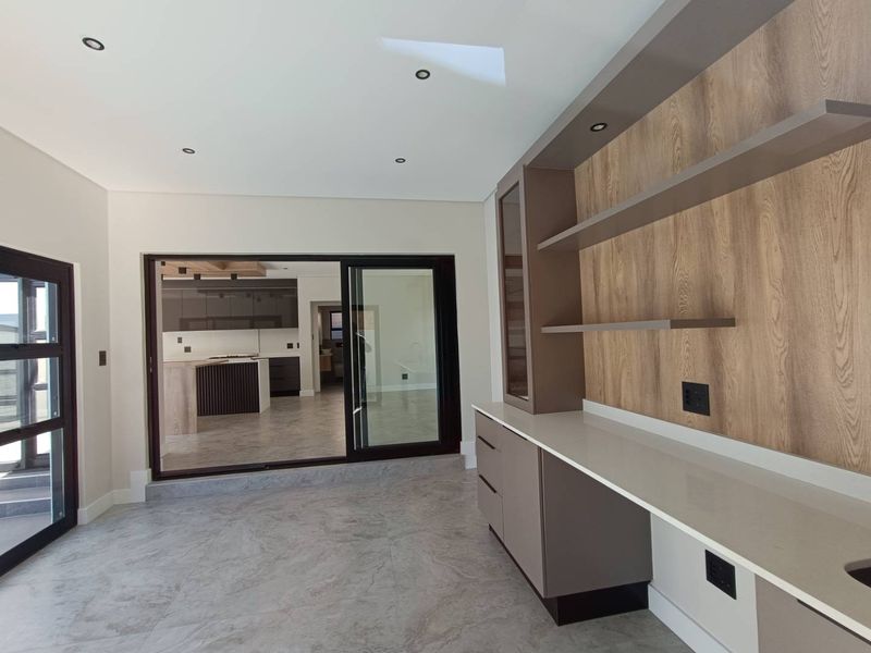 MIDSTREAM - FOUNTAIN BROOK - BRAND NEW 4 BEDROOM HOUSE READY TO MOVE IN! - Photo 7
