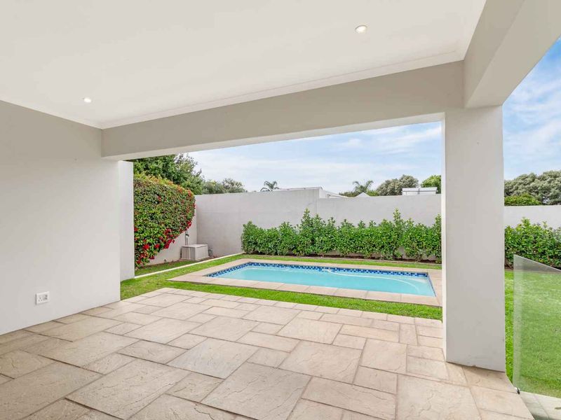 MODERN 3 BEDROOM CLUSTER FOR SALE IN FOURWAYS GARDENS - Photo 5