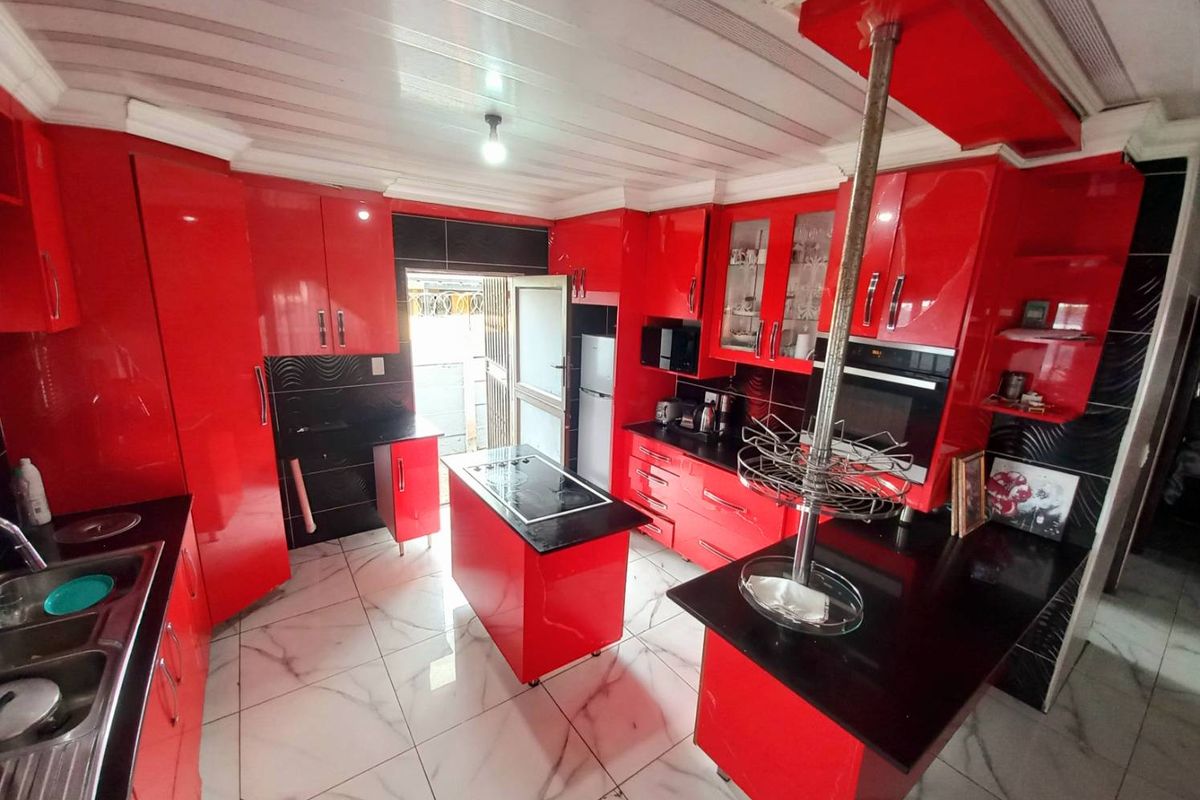 Three bedrooms house for sale in Lotus Gardens - Photo 5