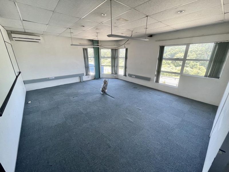 Hendra - Functional 256 sqm Industrial Unit To Let | Secure Rinaldo Park - Photo 5