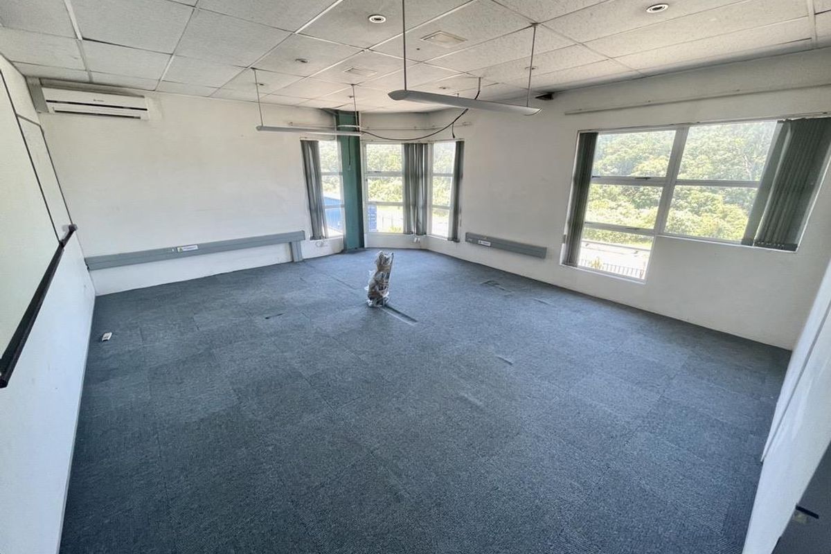 Hendra - Functional 256 sqm Industrial Unit To Let | Secure Rinaldo Park - Photo 5