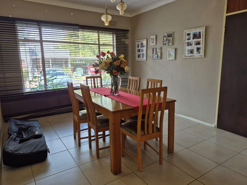 Large Family Home for Sale with Flatlet - Photo 7