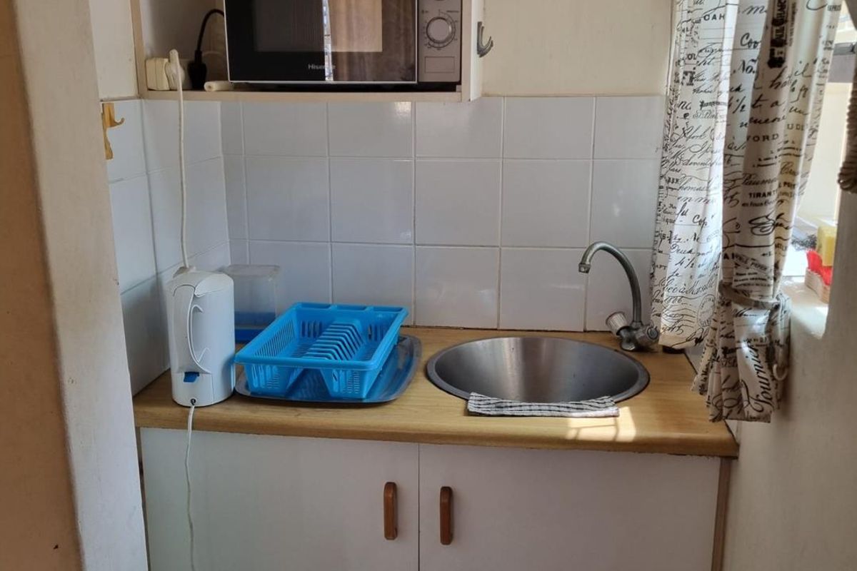 Summerstrand accommodation available to rent - Photo 4