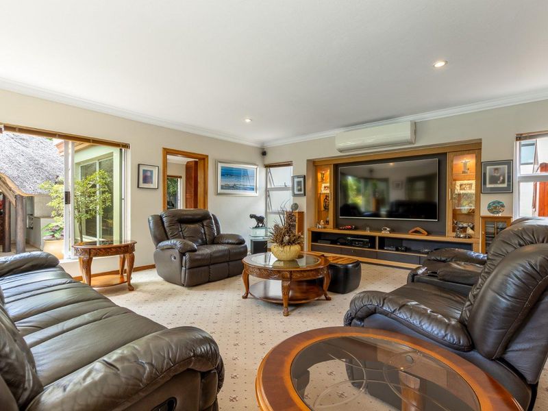 4 Bedroom House for Sale in Dainfern Golf Estate - Photo 6