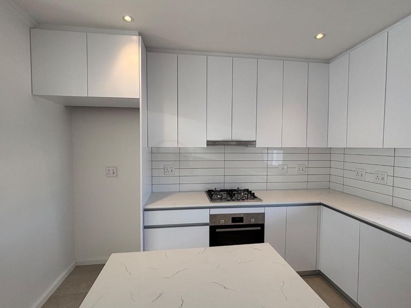 Modern Newly Built Townhouse in Voliere Estate - Photo 6