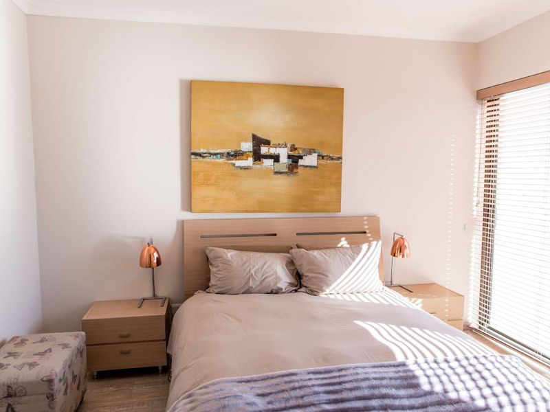 Gorgeous 2 bed, 2 bath apartment for sale in Abbington - Photo 7