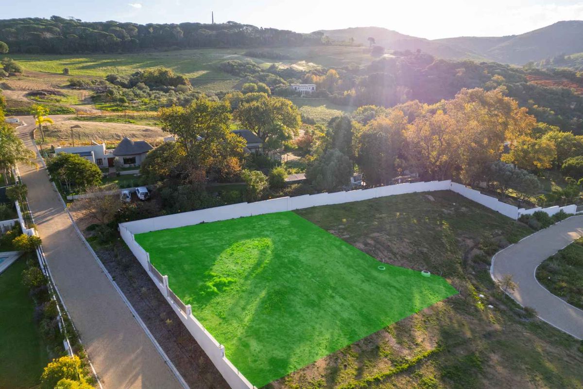 Build your Dream Home on a Premium Corner Stand in Laborie et Picardie Estate, One of Paarl's Best-located Estates - Photo 5