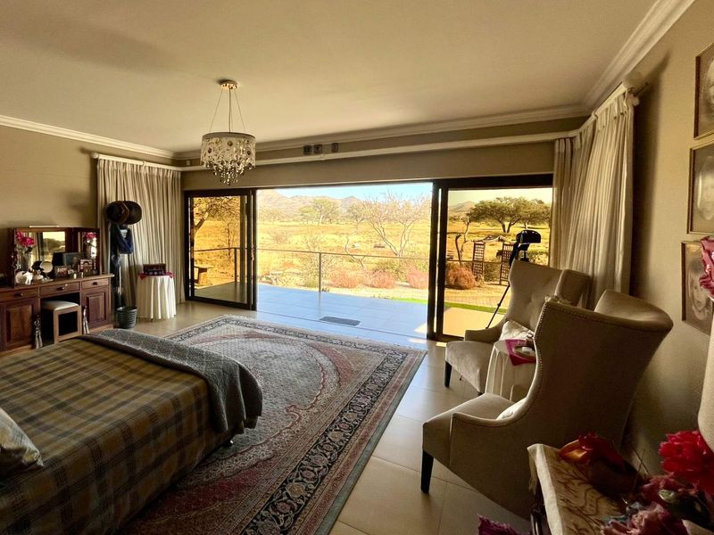 Luxurious 4-Bedroom Home on Omeya Golf Course - Photo 5