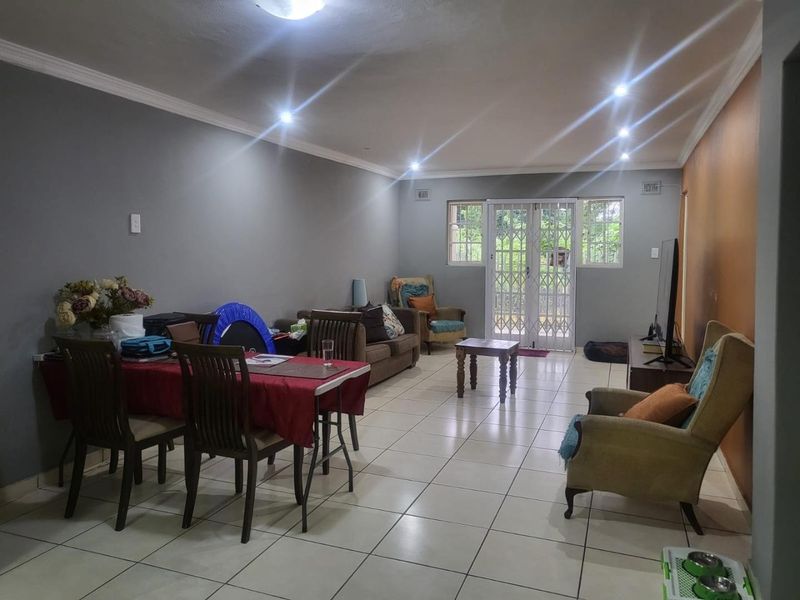 WELCOME TO YOUR DREAM HOME IN MALVERN QUEENSBURGH - Photo 6