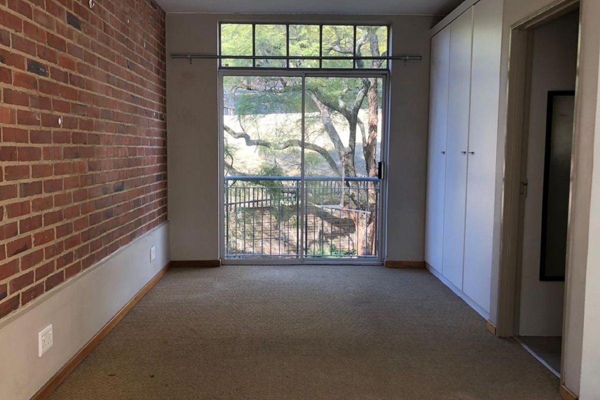 BACHELOR/STUDIO HOUGHTON - Photo 5