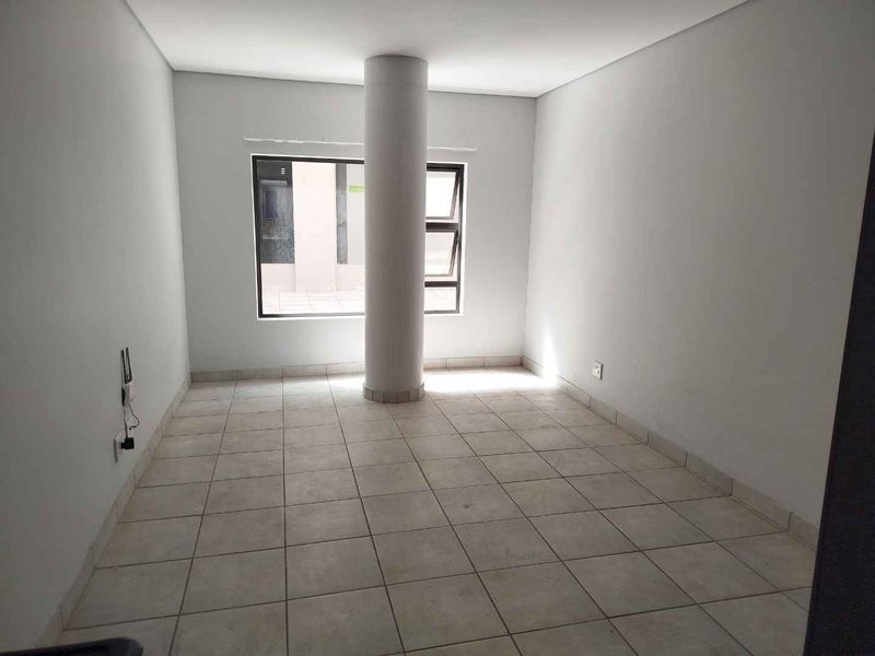 1 Bedroom Apartment For sale in NorthPark Mall Pretoria North. - Photo 2