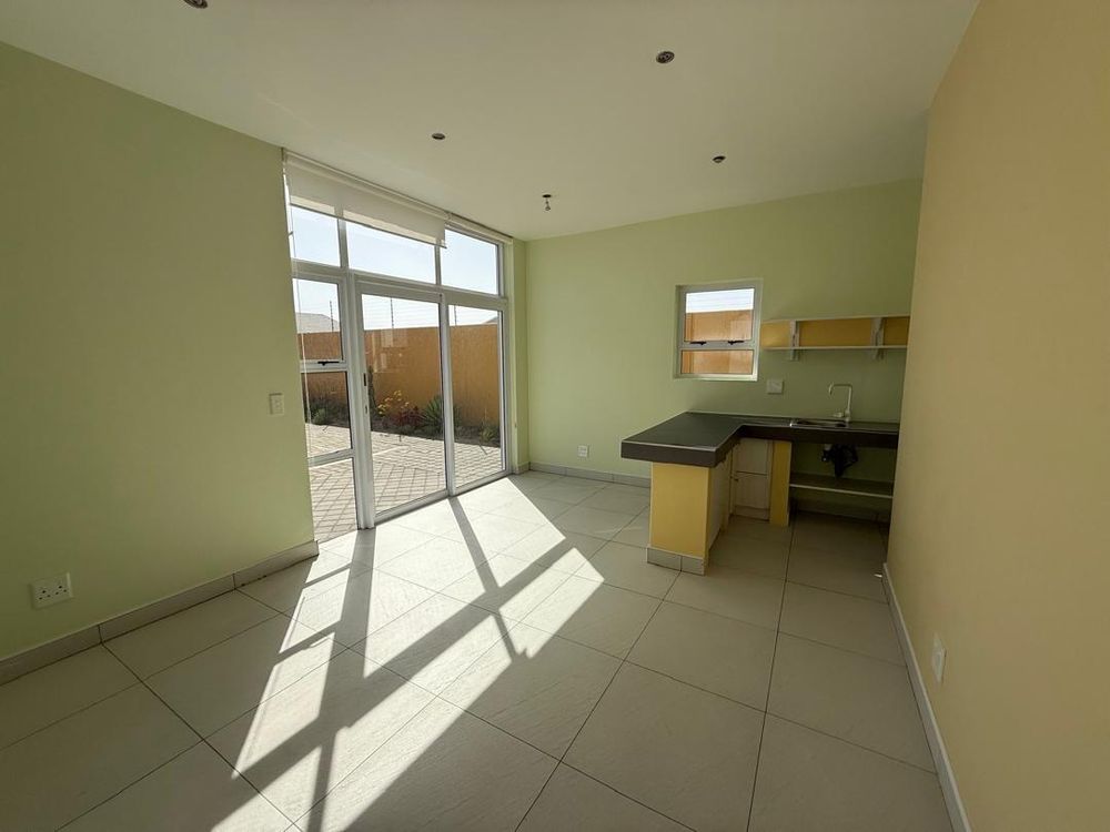 Flatlet/ground floor en-suite room