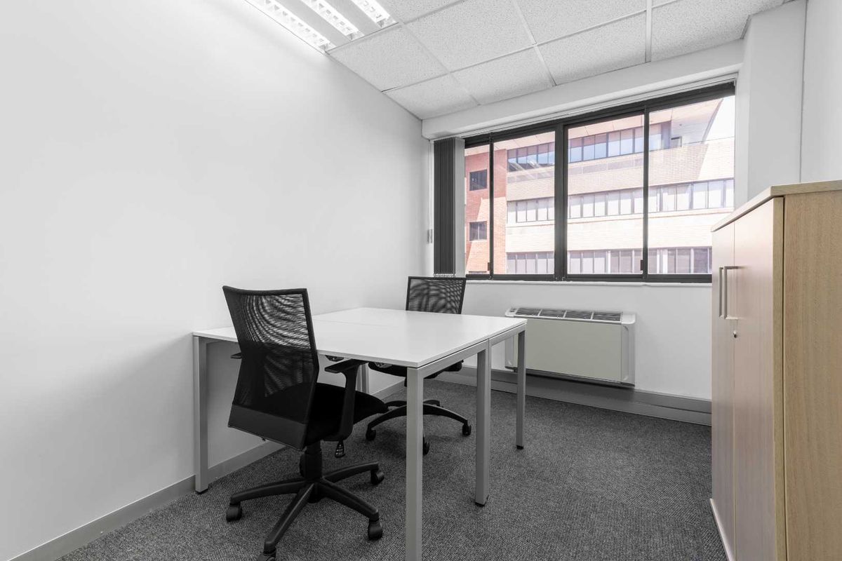 Fully serviced private office space for you and your team in Regus Pharos House, Westville. - Photo 5