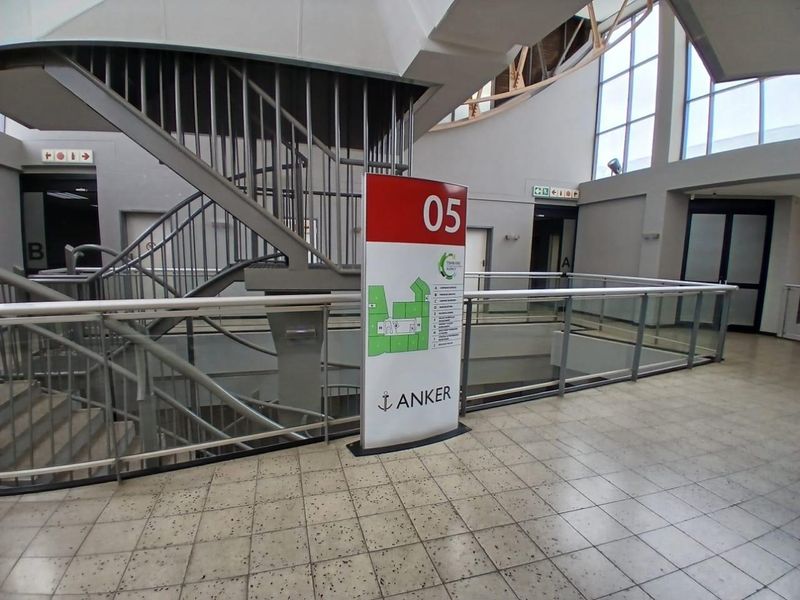 Prestigious 5th-Floor Commercial Space in The Anchor Building – Panoramic Views, Elevated Corporate Image & Premium Business Positioning Rental: R112 per m2 | - Photo 3