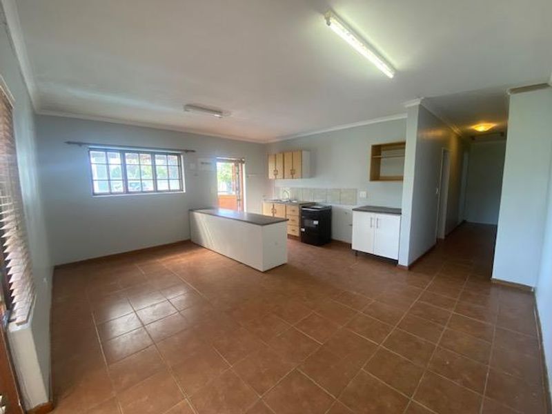 Two bedroom cottage in Joostenbergvlakte - Photo 3