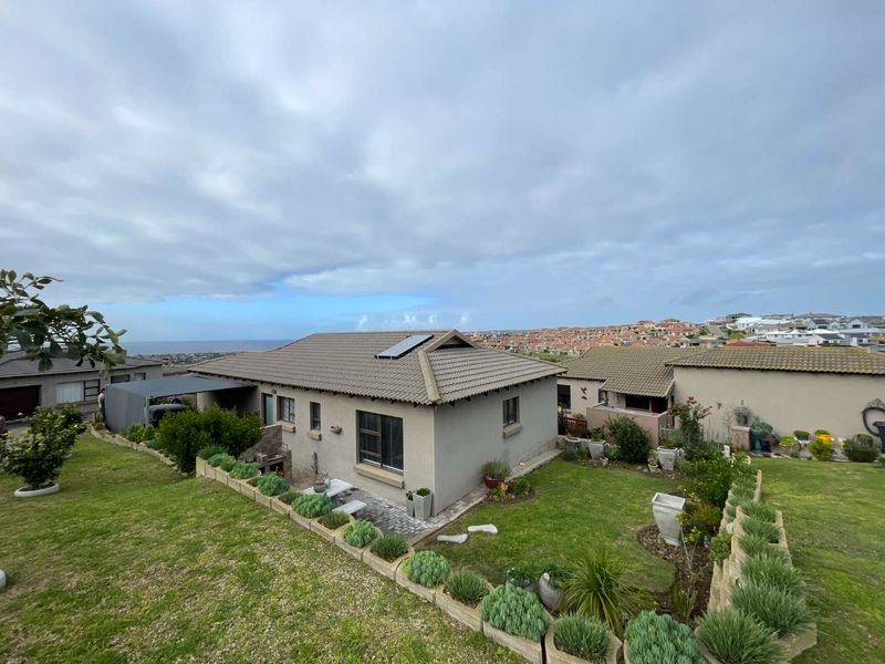 Single Level 3 Bedroom Townhouse with Sea Views in Secure Estate, Seemeeu Park - Photo 1