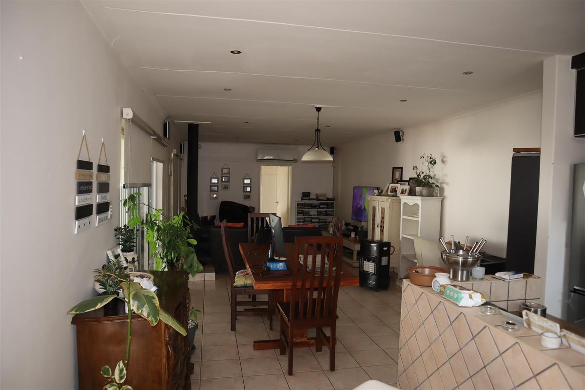 Not to be missed, 1 level Townhouse in popular complex for sale. - Photo 5