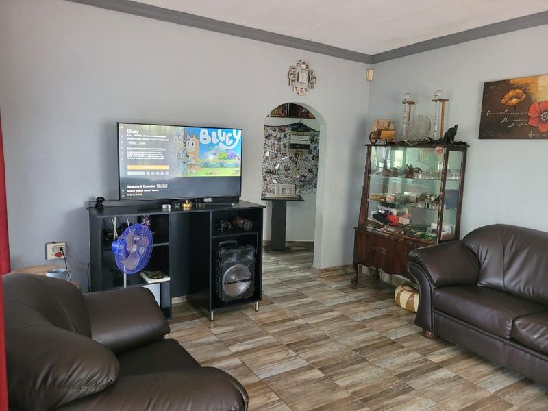 For Sale: Picturesque Smallholding North of Pretoria - Photo 4