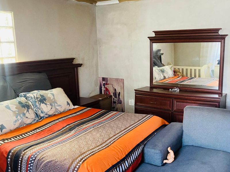 Stunning 2 Bedroom Property for Sale in Old Crossroads - Photo 10