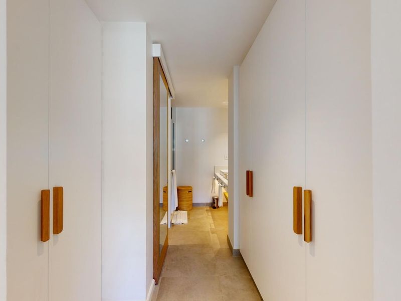 SPACIOUS 2-BEDROOM APARTMENT IN LES RESIDENCES DE MONT CHOISY - Photo 9